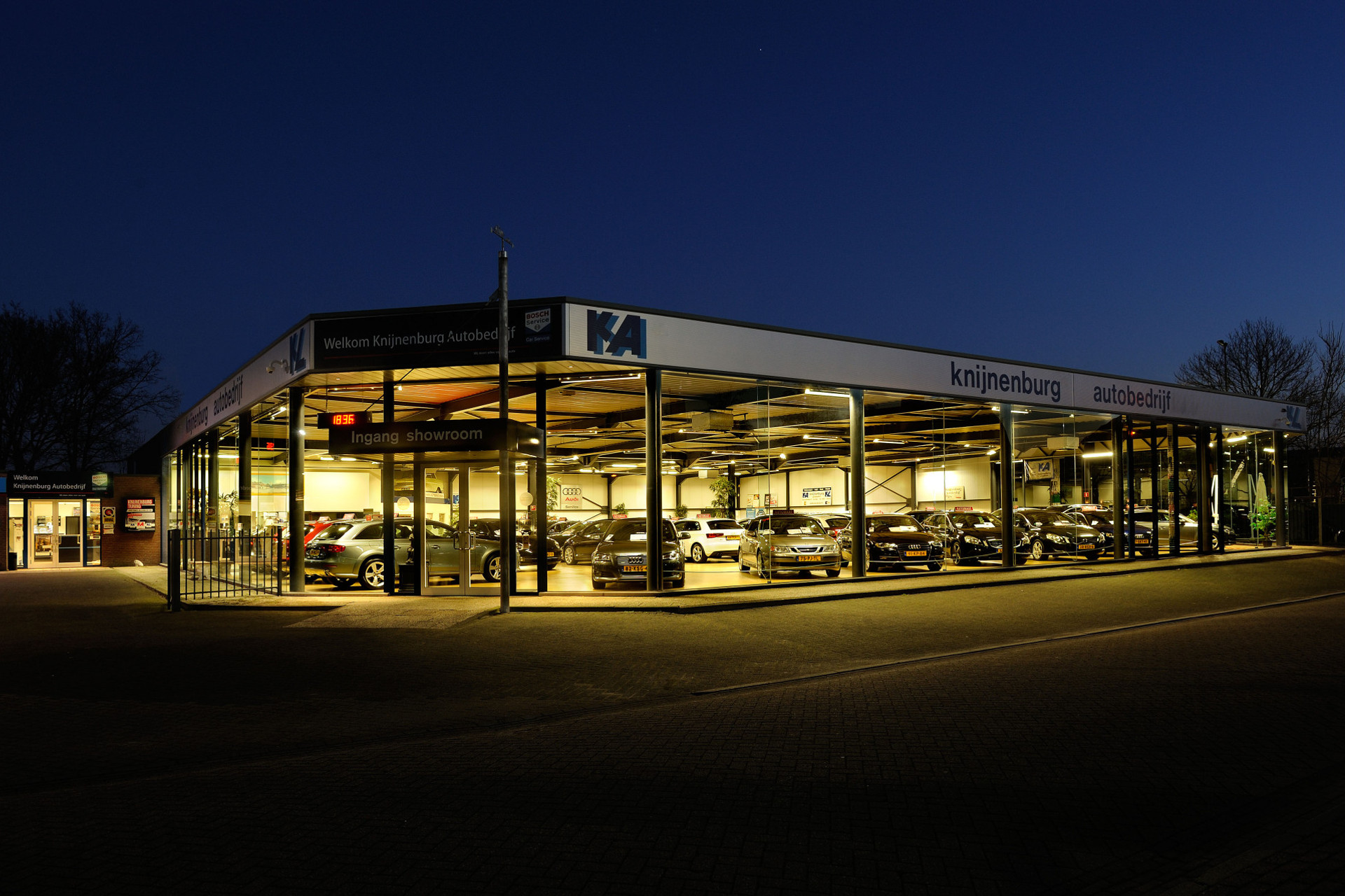 56482535-4.jpg